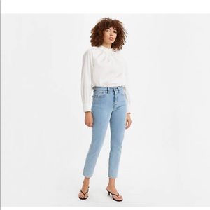 Levi’s Wedgie Icon Fit High Rose Ankle Jean